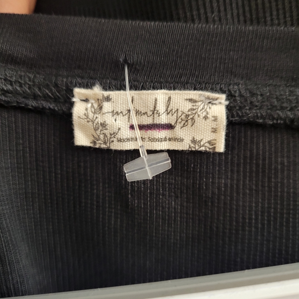 #237- Free People At The Park Long Sleeve Tee in Black NWOT - Picture 4 of 8